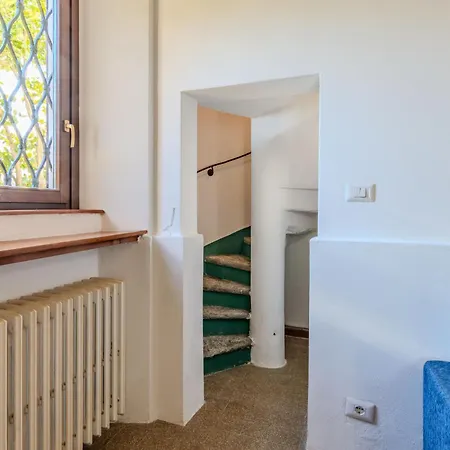 La Torre By Interhome בית נופש Pianello Del Lario