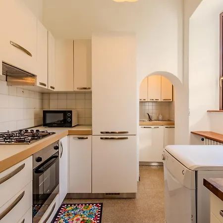 La Torre By Interhome בית נופש Pianello Del Lario