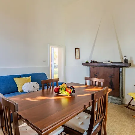 La Torre By Interhome Pianello Del Lario