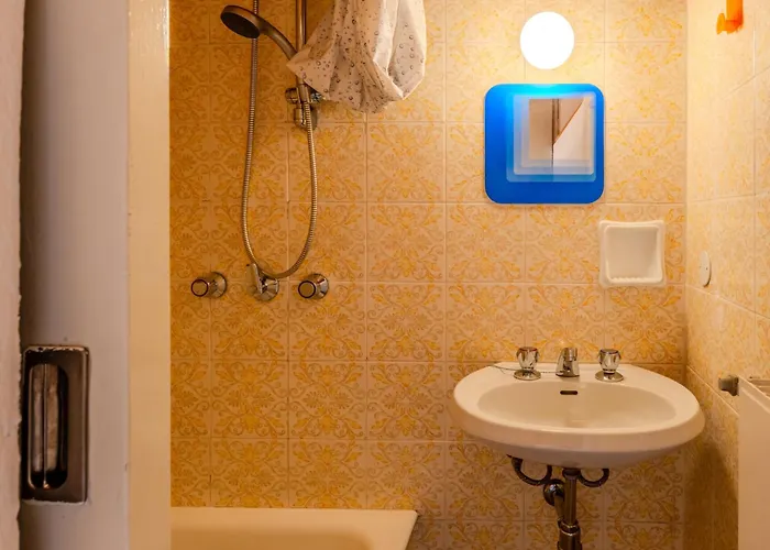 La Torre By Interhome Pianello Del Lario